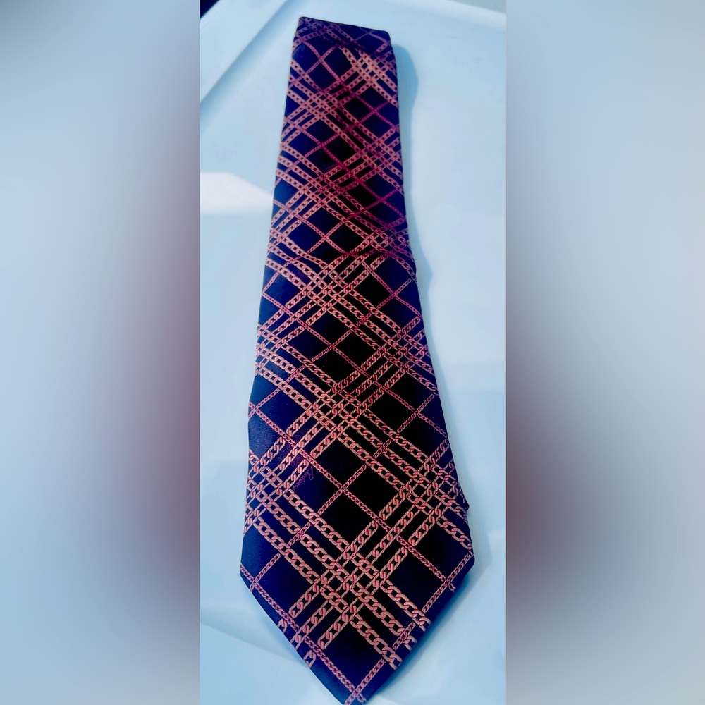 Burberry Classic Iconic Design Silk Tie